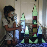 
              MAGNA-TILES- GLOW 16-piece set
            
